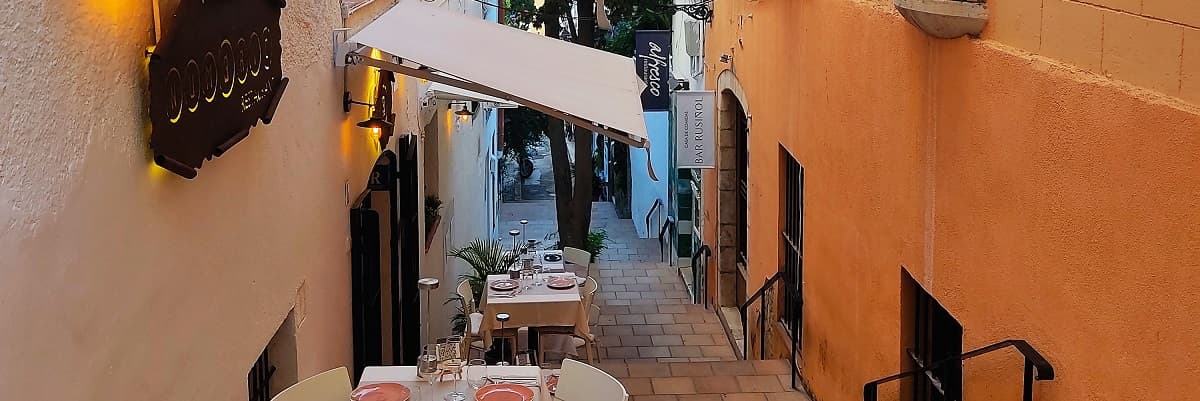 A whitewashed lane in the old town of Sitges