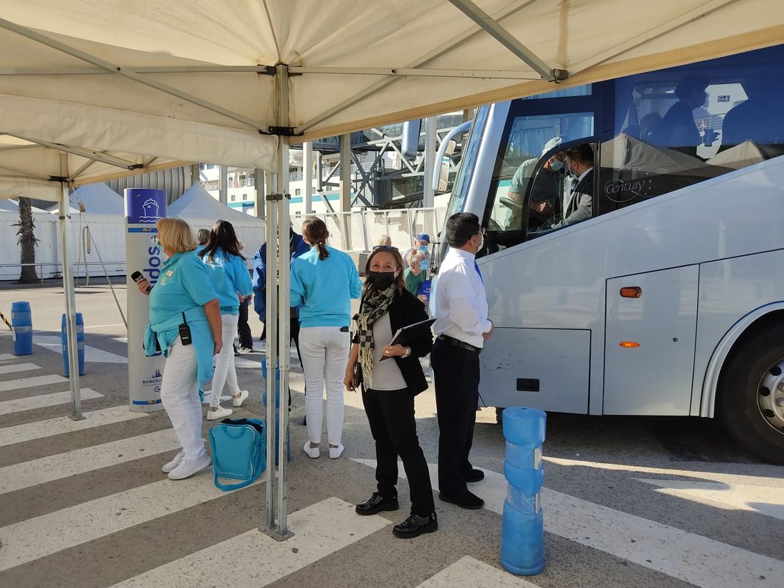 Our guides and team during a day’s operations