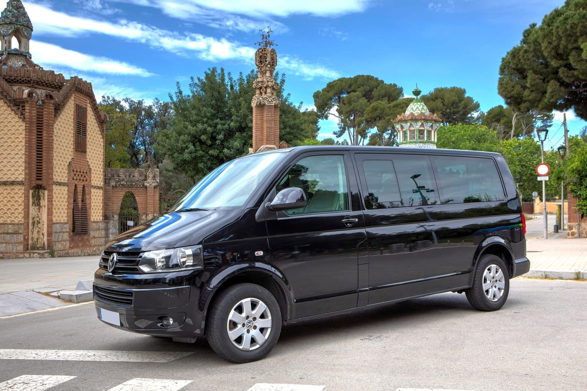 Furgoneta Volkswagen privada per a grups petits i famílies